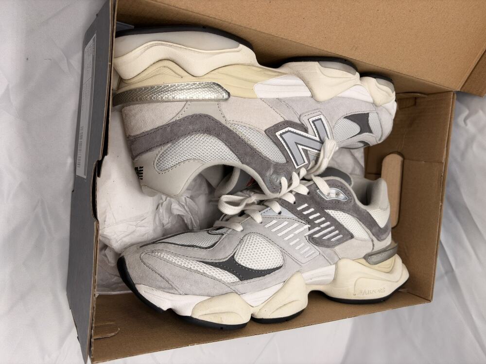 New Balance 9060 Raincloud White Grey Men’s Size 9.5 U9060GRY